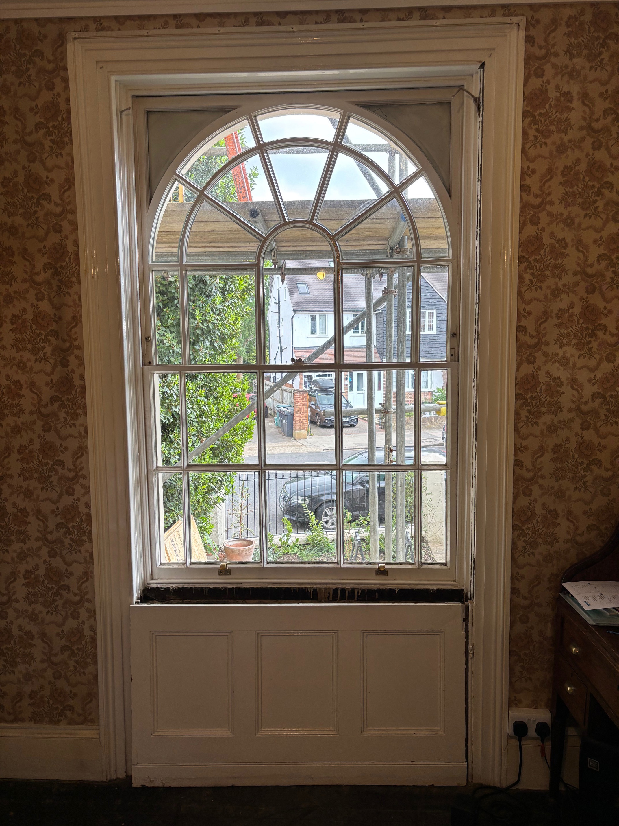 Do your sash windows actually need replacing? before image